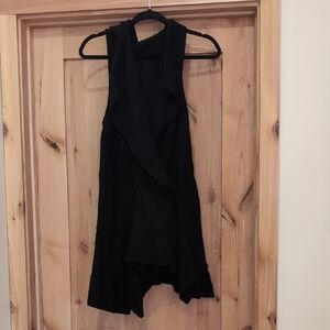 Willow & Clay Black Asymmetrical Dress